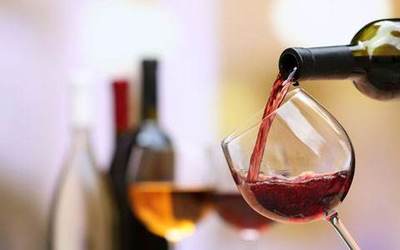 白蘭地原料葡萄酒的加工程序